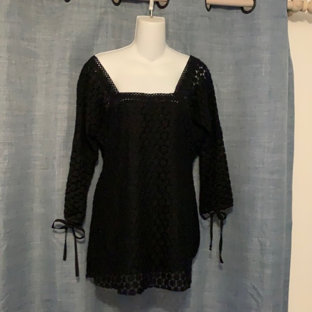 Ladies size L Top by Solitaire Ravikhosla Black Witchy Boho